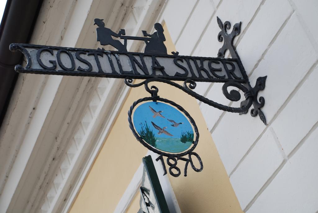 Siker B&B Hotel Pernica Eksteriør billede